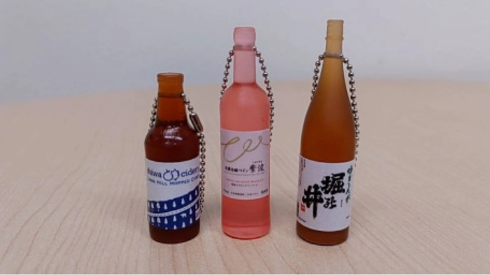 ミカとサトシ　紫波のサイダリー(酒)と印刷